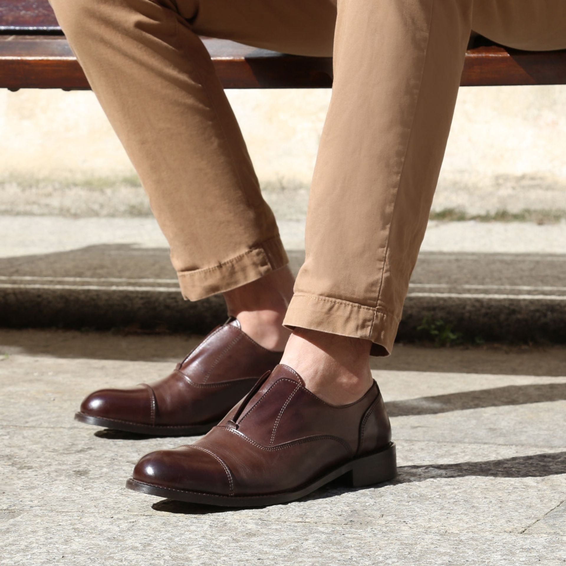 Uomo indossa Scarpe eleganti uomo senza lacci pelle marrone scuro Duca di Morrone