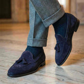 mocassini-uomo-camoscio-bly-con-nappine-made-in-italy-indossato