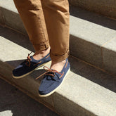 Mocassini uomo in camoscio Blu da barca | Made in Italy | Santiago | indossati da uomo